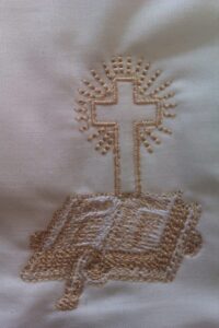 Stole bible and cross embroidered